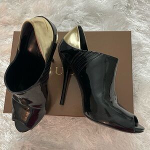 Elegant Black Stiletto Heels